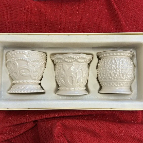 Lenox Ivory Set of 3 Beaded Tealights - Picture 3 of 8